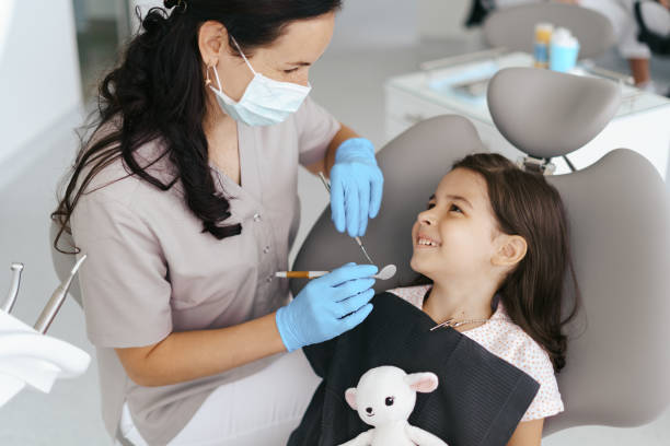 Best Cracked Tooth Emergency Dentist  in Ellis, KS